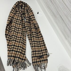 Classic Checkered Fringe Wrap Scarf in Camel and Black
